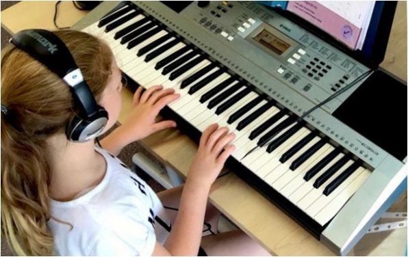 Kindersynthesizer