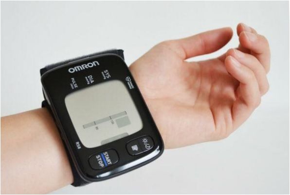 Handgelenk-Blutdruck-Tonometer