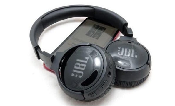 JBL Tune 600BTNC