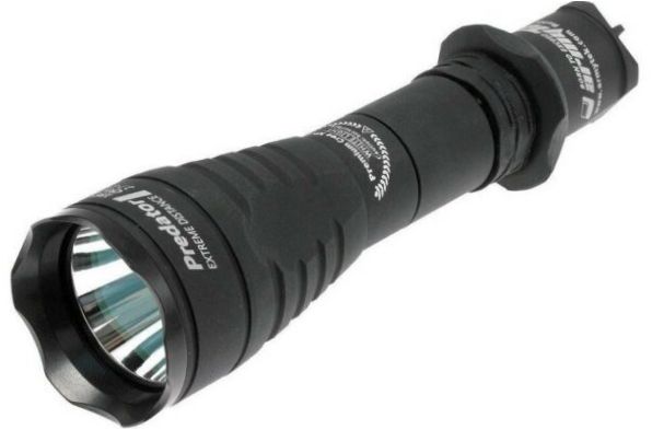 ArmyTek Predator v3 XP-L HI (weißes Licht)