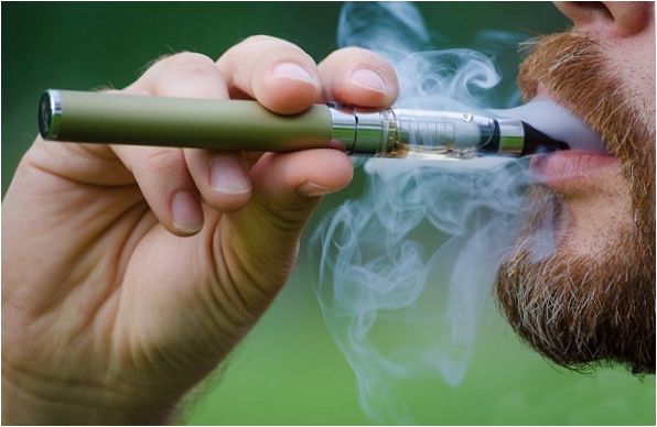 Süchtig werden nach E-Zigaretten