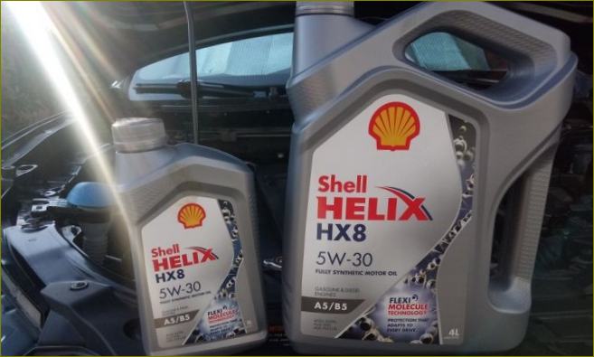 Shell Helix HX8 5W30 Motoröl