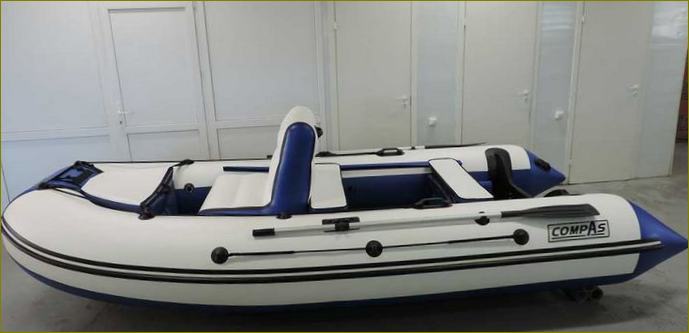 PVC-Schlauchboot mit CompAs 430