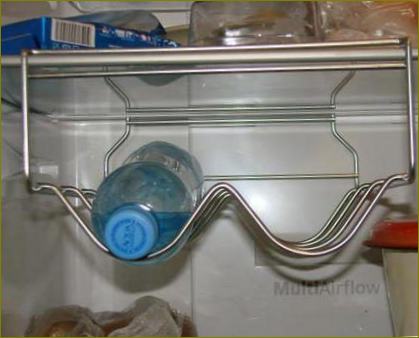 Flaschenregal in einem Bosch-Kühlschrank