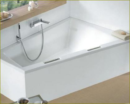 Asymmetrische Gusseisen-Badewanne